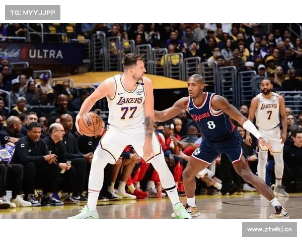 NBA|东契奇正式亮相湖人 希望学习偶像詹姆斯 NBA|东契奇正式亮相湖人 希望学习偶像詹姆斯